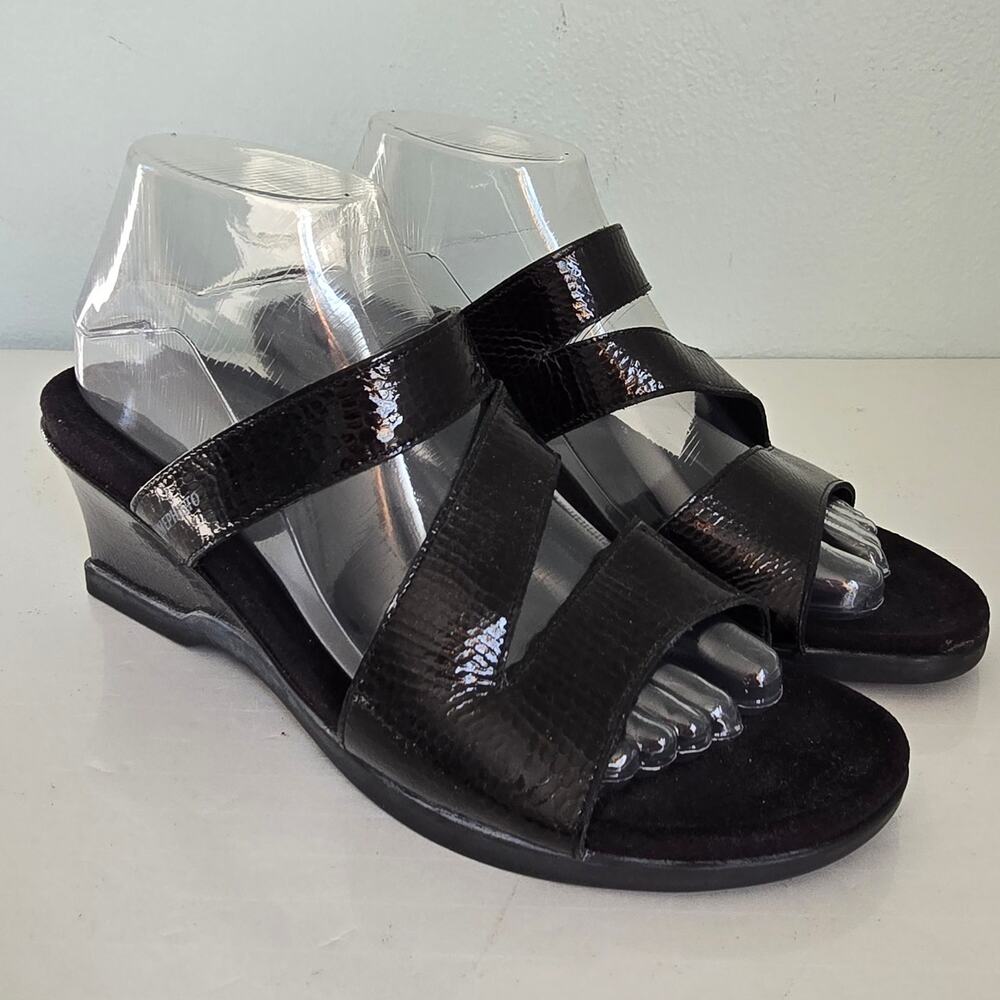 Mephisto Wedge Sandals Women's 40 Black Reptile Patent Leather Slides Summer